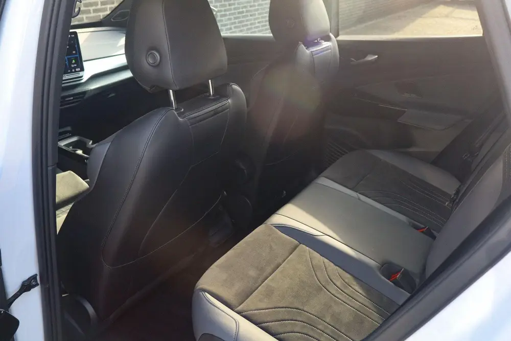 Volkswagen ID.4 286pk Pro Limited Edition 77 kWh | Trekhaak uit 2026, foto 14