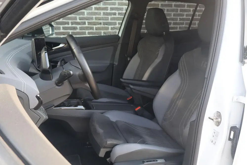 Volkswagen ID.4 286pk Pro Limited Edition 77 kWh | Trekhaak uit 2026, foto 4
