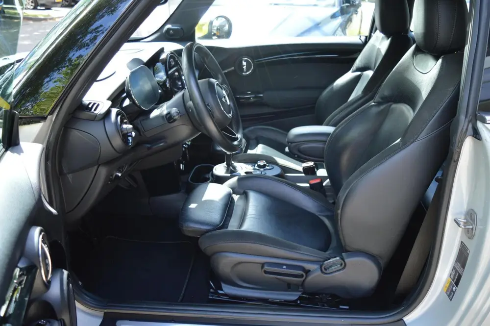 Mini Electric Charged 33 kWh (F56)Leder uit 2019, foto 10