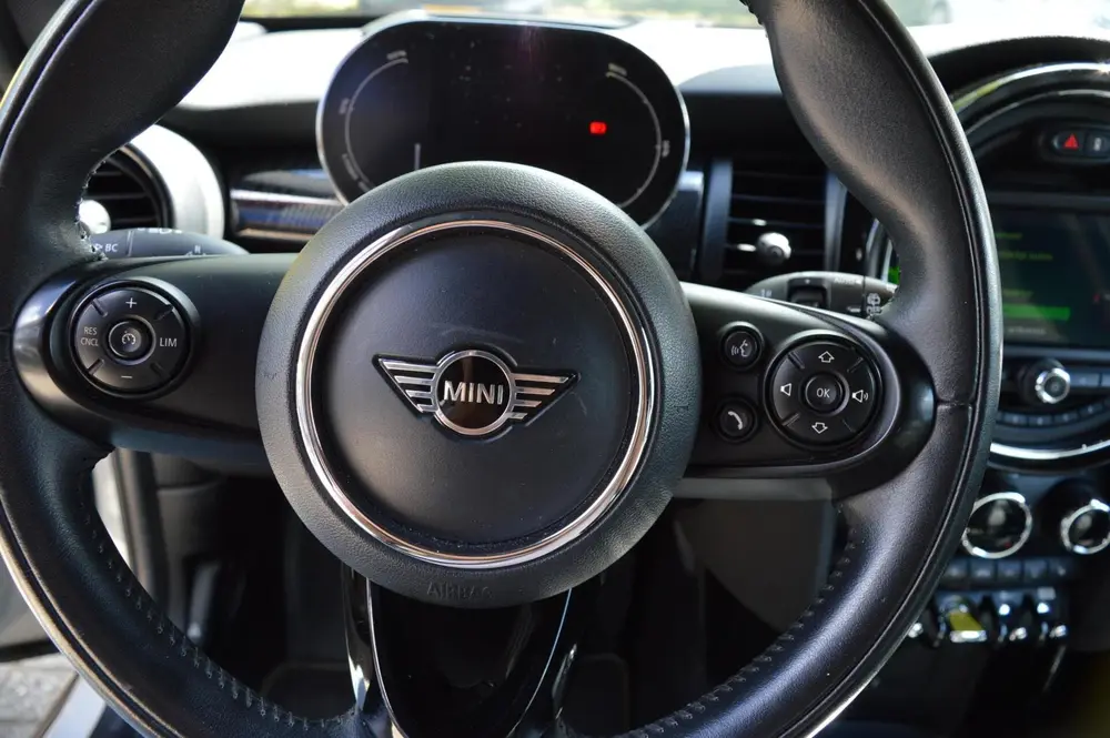 Mini Electric Charged 33 kWh (F56)Leder uit 2019, foto 15