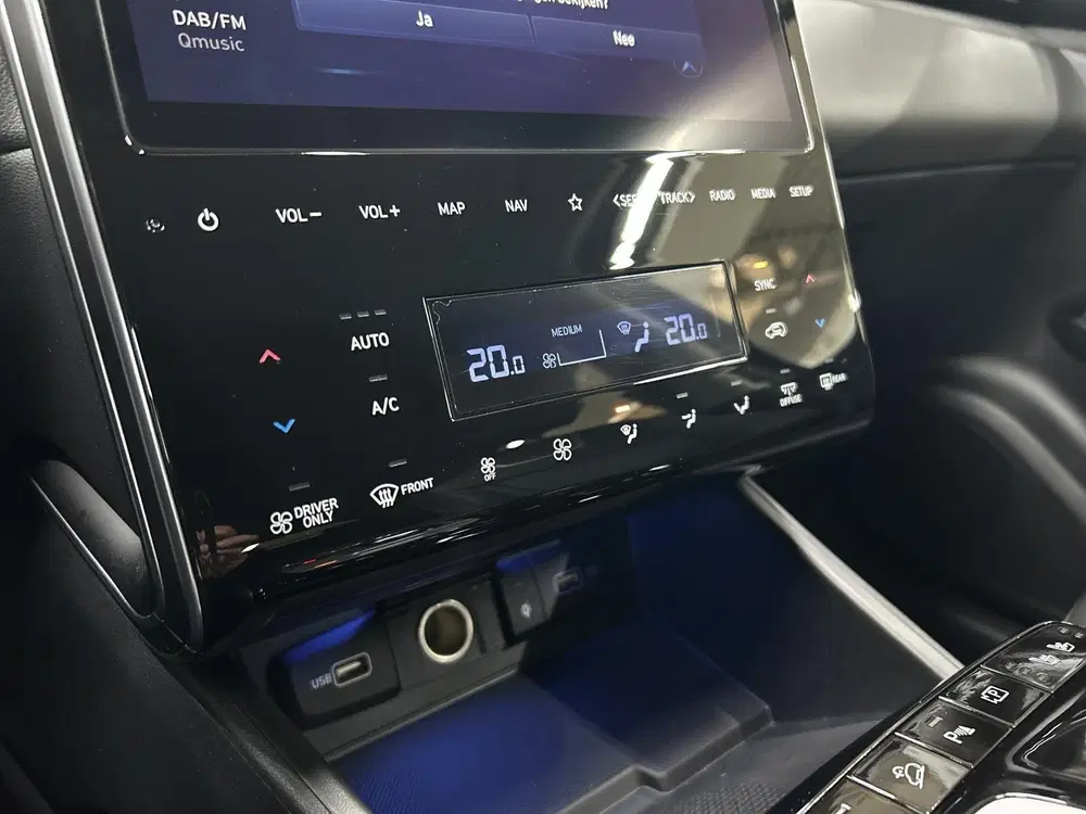 Hyundai TUCSON 1.6 T-GDI PHEV Premium 4WD uit 2024, foto 17