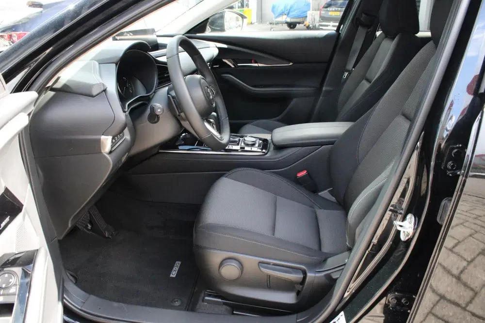 Mazda CX-30 E-Skyactiv G 140pk M Hybrid Aut Exclusive uit 2026, foto 6