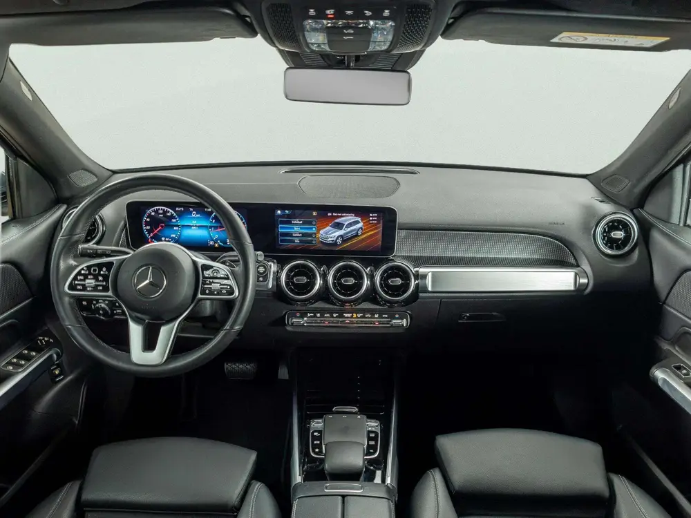 Mercedes-Benz GLB 200 Business Solution AMG uit 2021, foto 3