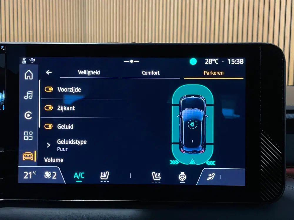 Nissan Micra EVOLVE 52 kWh uit 2025, foto 13