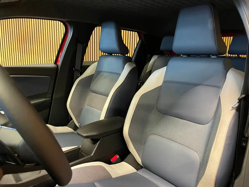 Nissan Micra EVOLVE 52 kWh uit 2025, foto 9