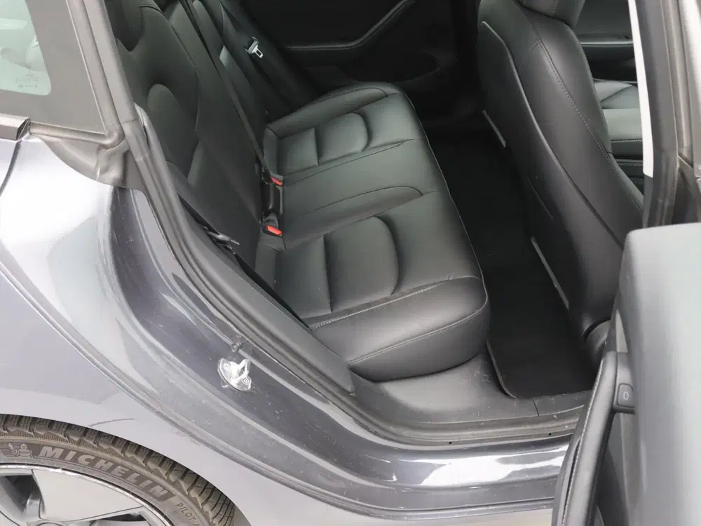 Tesla Model 3 Long-Range AWD 351pk 75 kWh 93.6% SoH UPGR uit 2023, foto 15