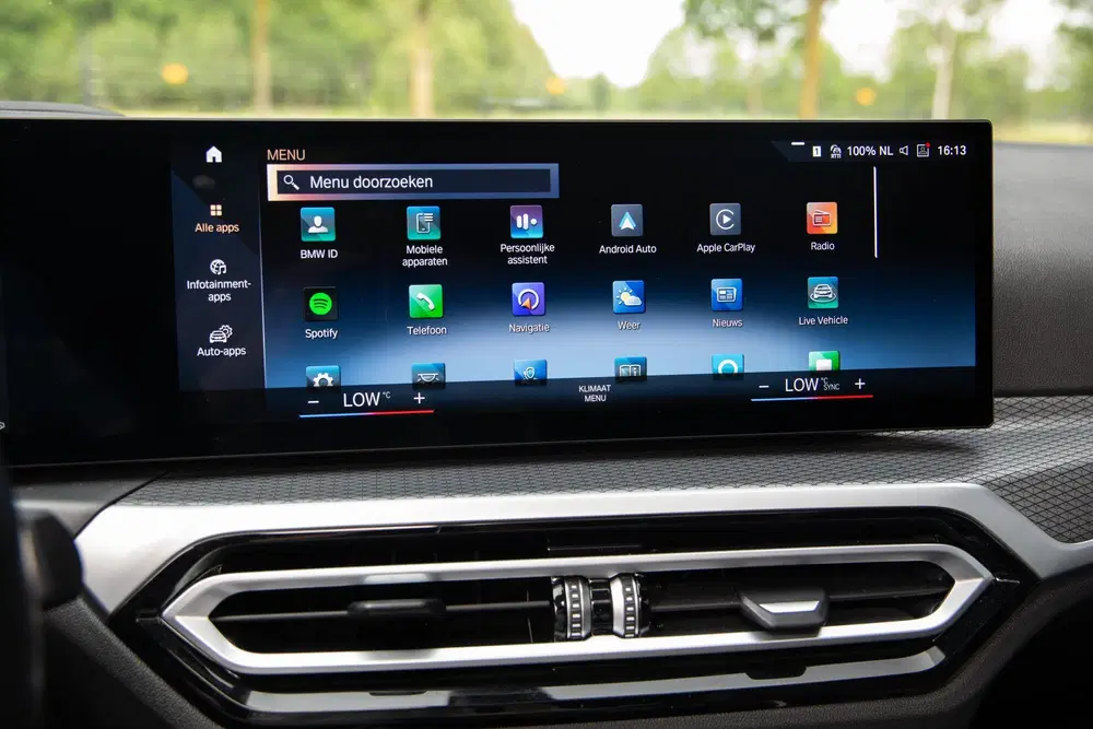 BMW 3-serie 3 Serie Touring M340i xDrive 374PK uit 2023, foto 15