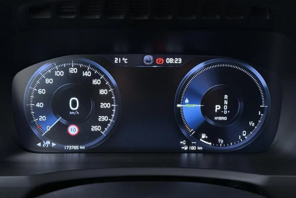 Volvo XC90 T8 R-Design uit 2021, foto 18