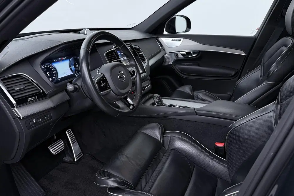 Volvo XC90 T8 R-Design uit 2021, foto 3