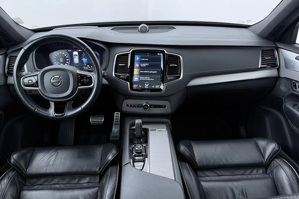 Volvo XC90 T8 R-Design uit 2021, foto 4