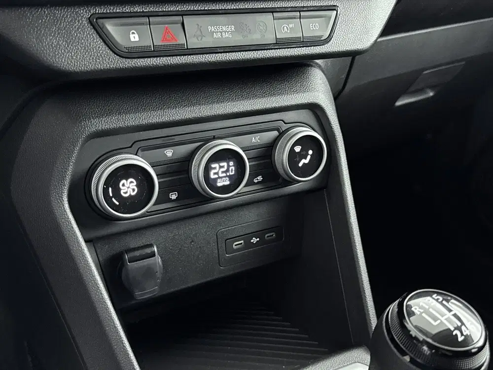 Dacia Jogger 1.0 TCe Expression 7 persoons. 110PK uit 2026, foto 19