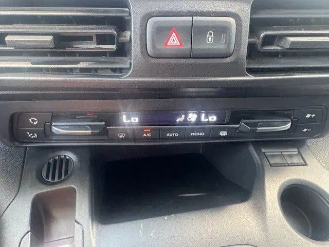 Citroën Berlingo Citroen BERLINGO 1.2 Airco Cruise BTW&BPM uit 2021, foto 12