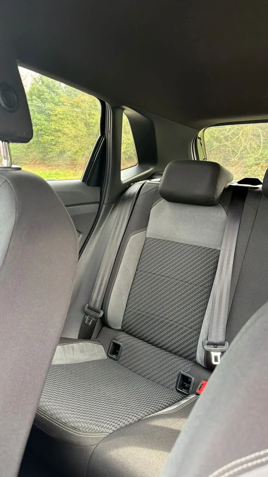 Volkswagen Polo 1.0 TSI 95pk 7-DSG 2019 Zwart R-Line pakket! uit 2019, foto 7