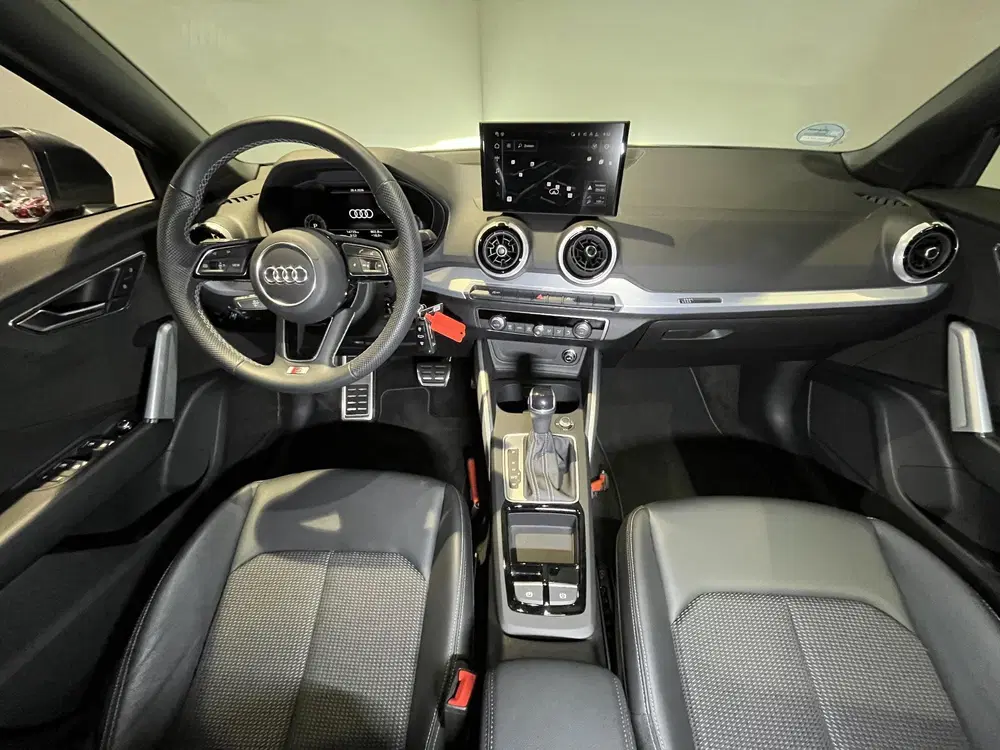 Audi Q2 35 TFSI S Edition uit 2025, foto 3
