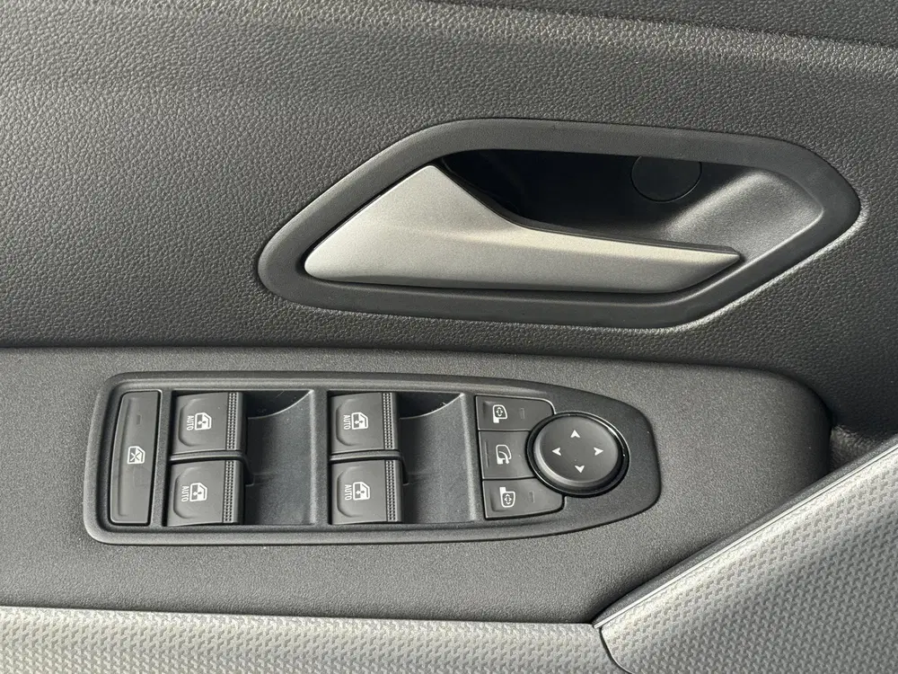 Dacia Duster 1.8 hybrid 155 limited edition uit 2026, foto 15