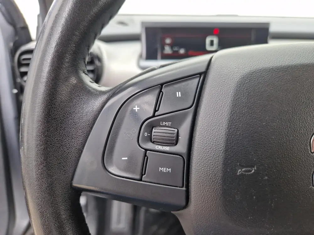 Citroën C4 Cactus Citroen C4 Cactus 1.2 110PK Business NL Auto|Dealer onderh.| uit 2019, foto 17