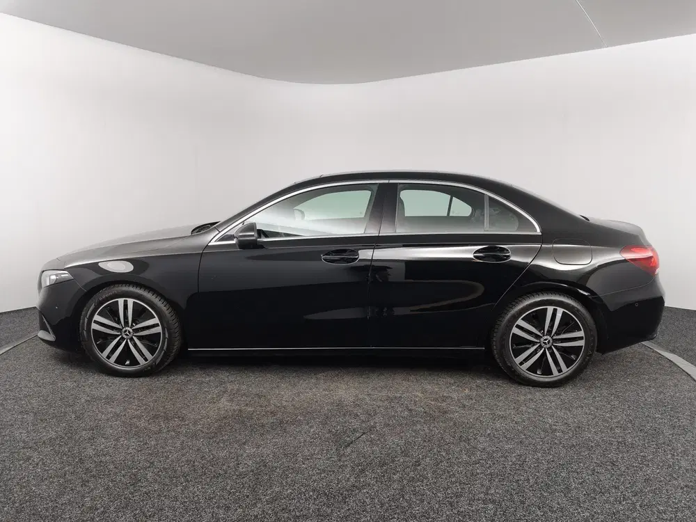 Mercedes-Benz A-Klasse 180 Business Solution Luxury uit 2021, foto 15