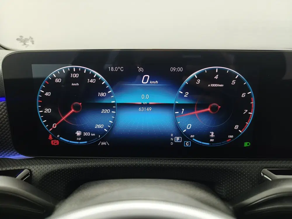 Mercedes-Benz A-Klasse 180 Business Solution Luxury uit 2021, foto 4
