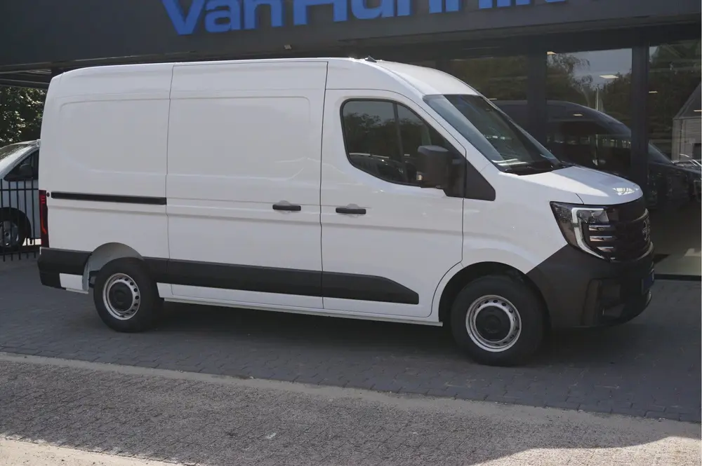 Nissan Interstar 3.5T 130PK N-Connecta L2H2 BPM VRIJ 10" R uit 2024, foto 6