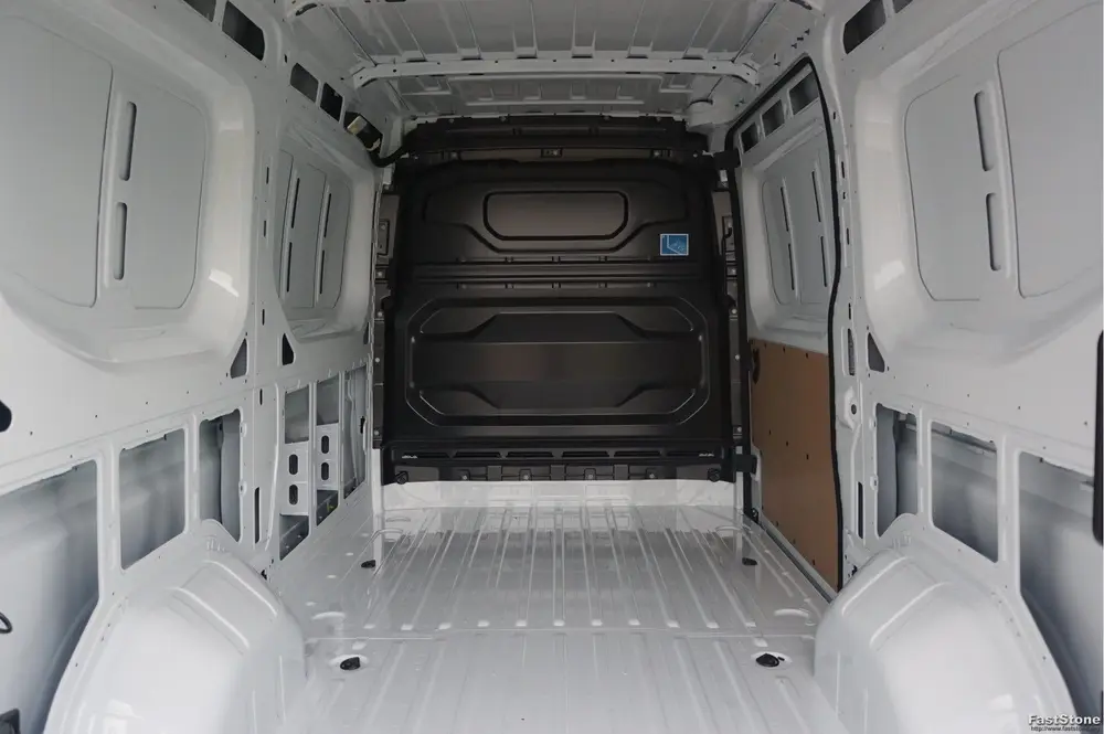 Nissan Interstar 3.5T 130PK N-Connecta L2H2 BPM VRIJ 10" R uit 2024, foto 7