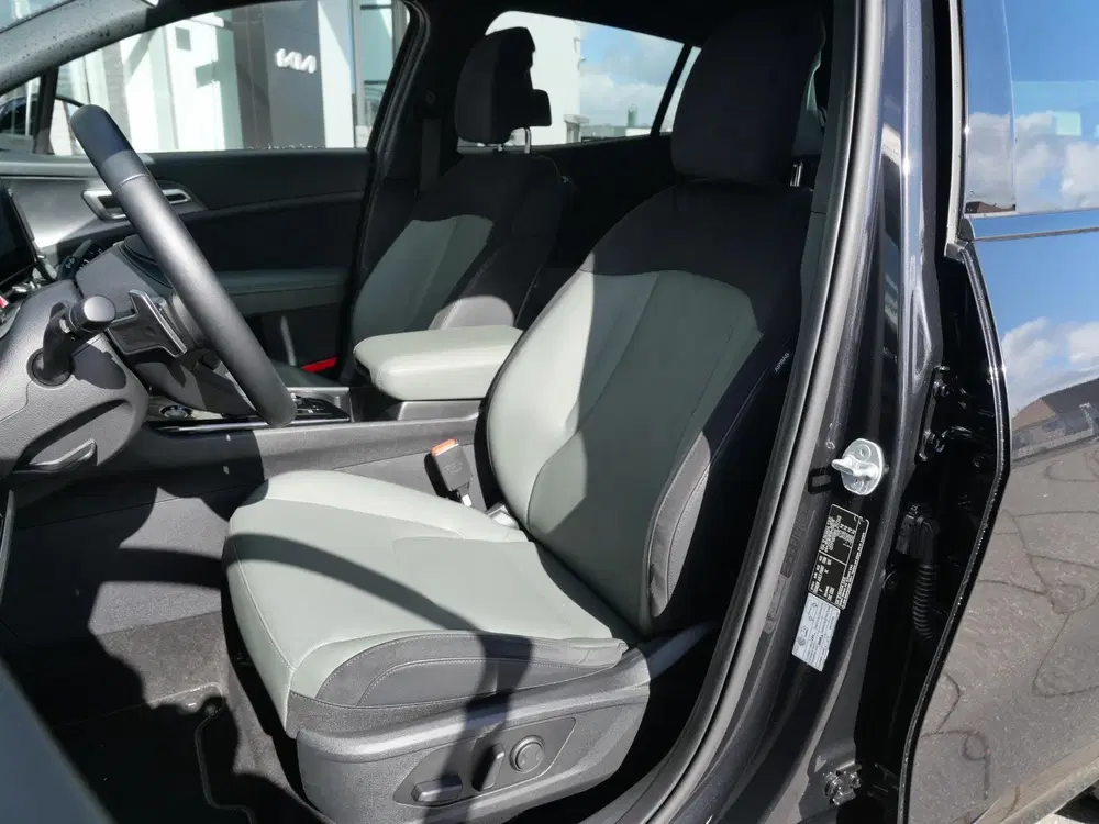 Kia Sportage 1.6 T-GDi Hybrid Dark Edition uit 2025, foto 8