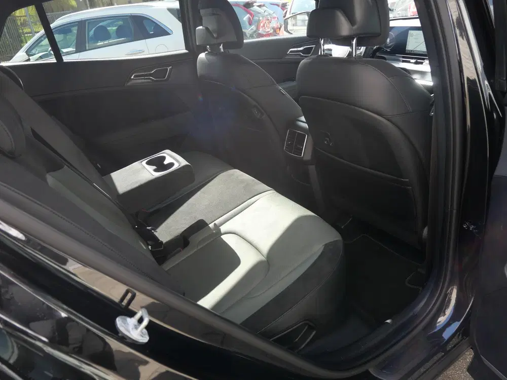 Kia Sportage 1.6 T-GDi Hybrid Dark Edition uit 2025, foto 9