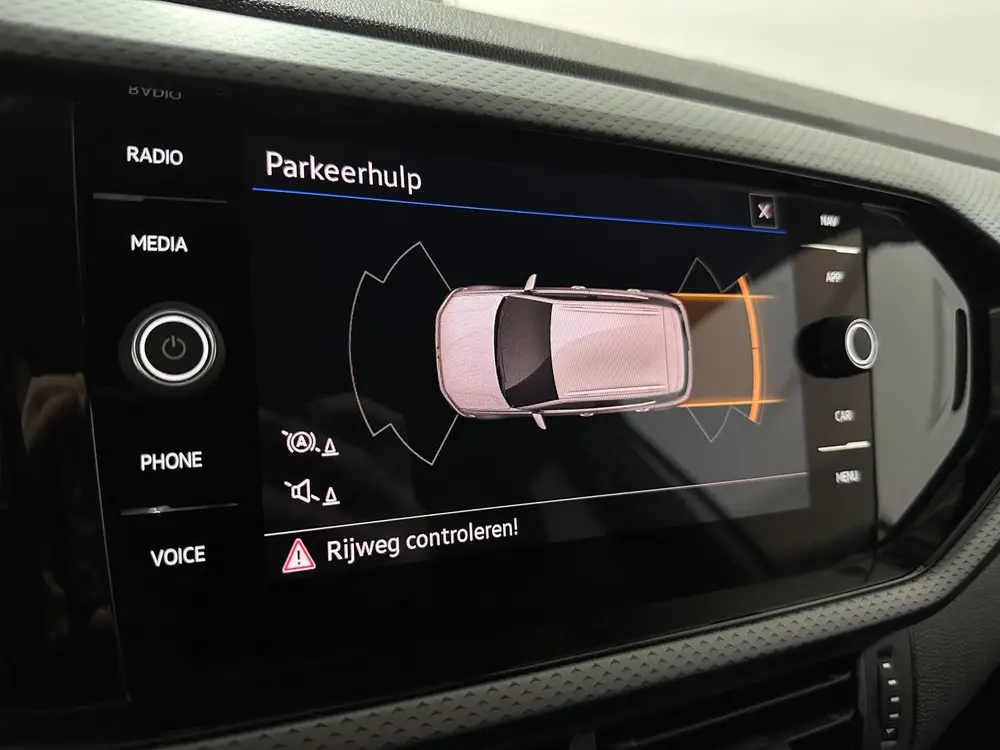 Volkswagen T-Cross 1.0 TSI Active - Carplay / PDC / Stoelver uit 2022, foto 16