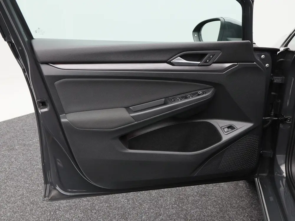 Volkswagen Golf 1.4 eHybrid Style 204 Pk | Adaptive Cruise | uit 2020, foto 17