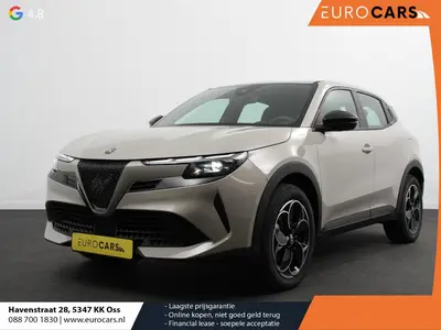 Alfa Romeo Junior Elettrica Automaat 156PK Adaptieve Cruise uit 2025