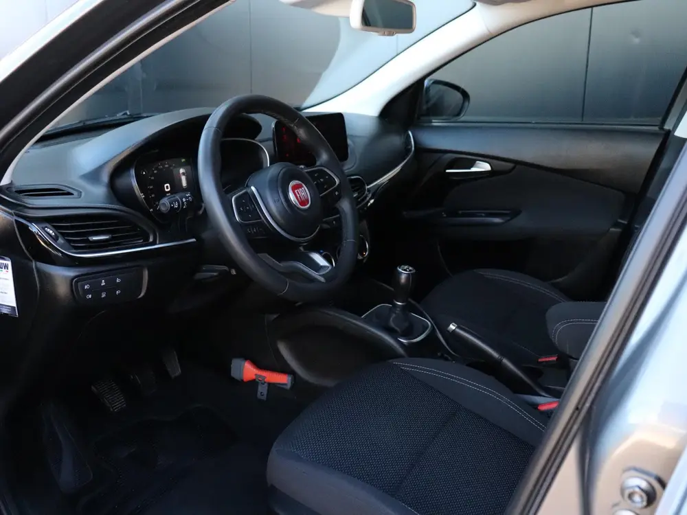 Fiat Tipo 1.0 Life uit 2021, foto 6