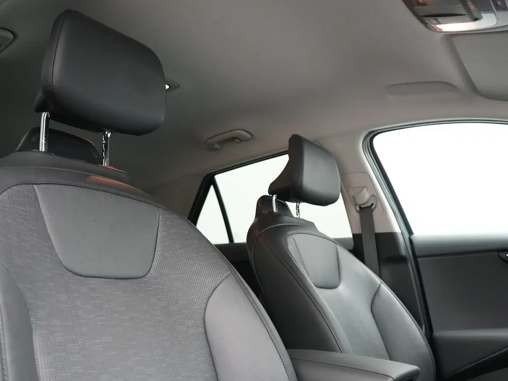 Kia Niro 1.6 GDi ExecutiveLine PHEV 182pk Dealer O. uit 2022, foto 5