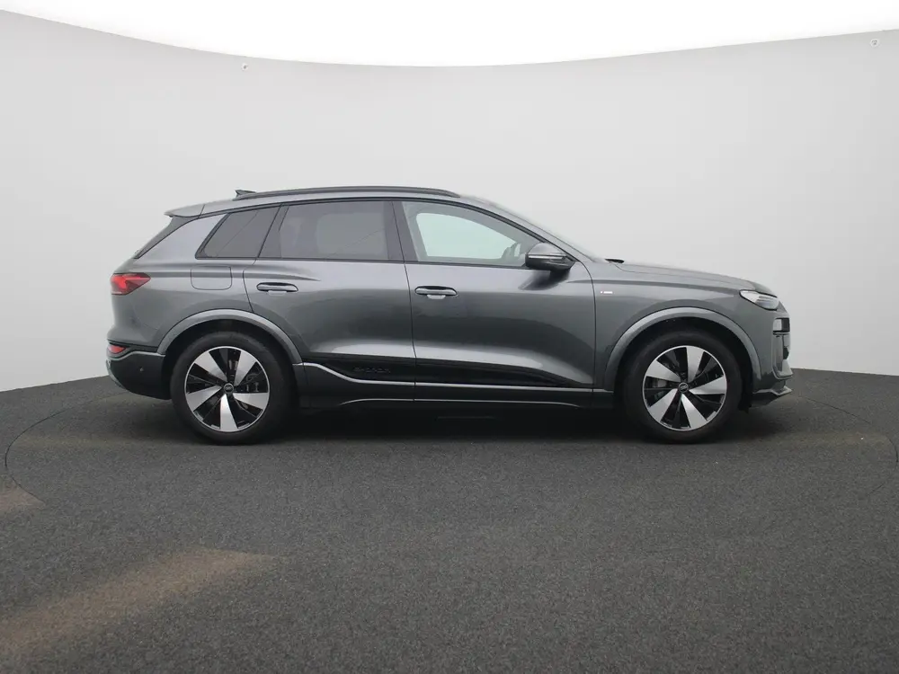 Audi Q6 e-tron S edition Quattro 100 kWh uit 2024, foto 6