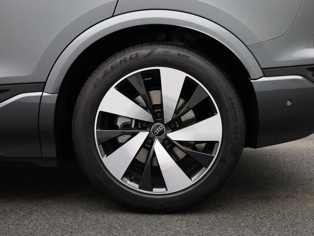 Audi Q6 e-tron S edition Quattro 100 kWh uit 2024, foto 7
