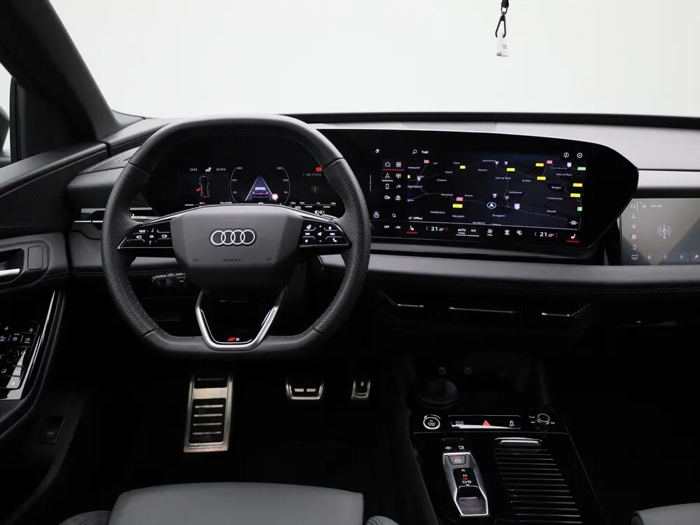 Audi Q6 e-tron S edition Quattro 100 kWh uit 2024, foto 8
