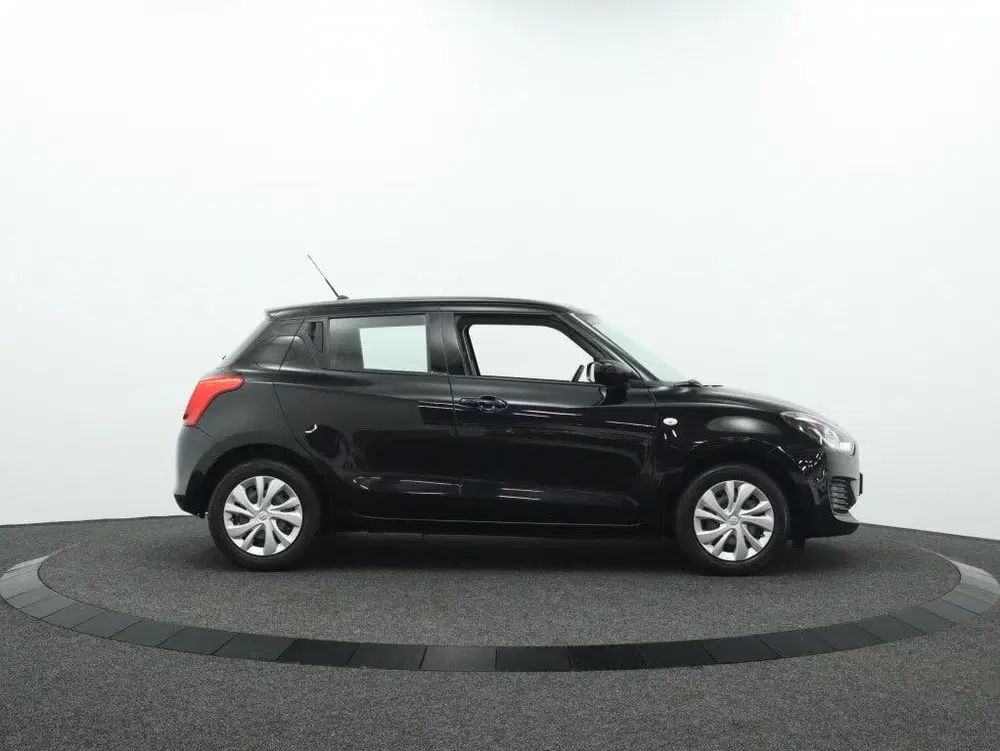 Suzuki Swift 1.2 1.2 Comfort Smart Hybrid uit 2021, foto 13