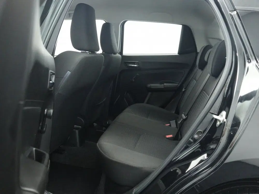 Suzuki Swift 1.2 1.2 Comfort Smart Hybrid uit 2021, foto 17