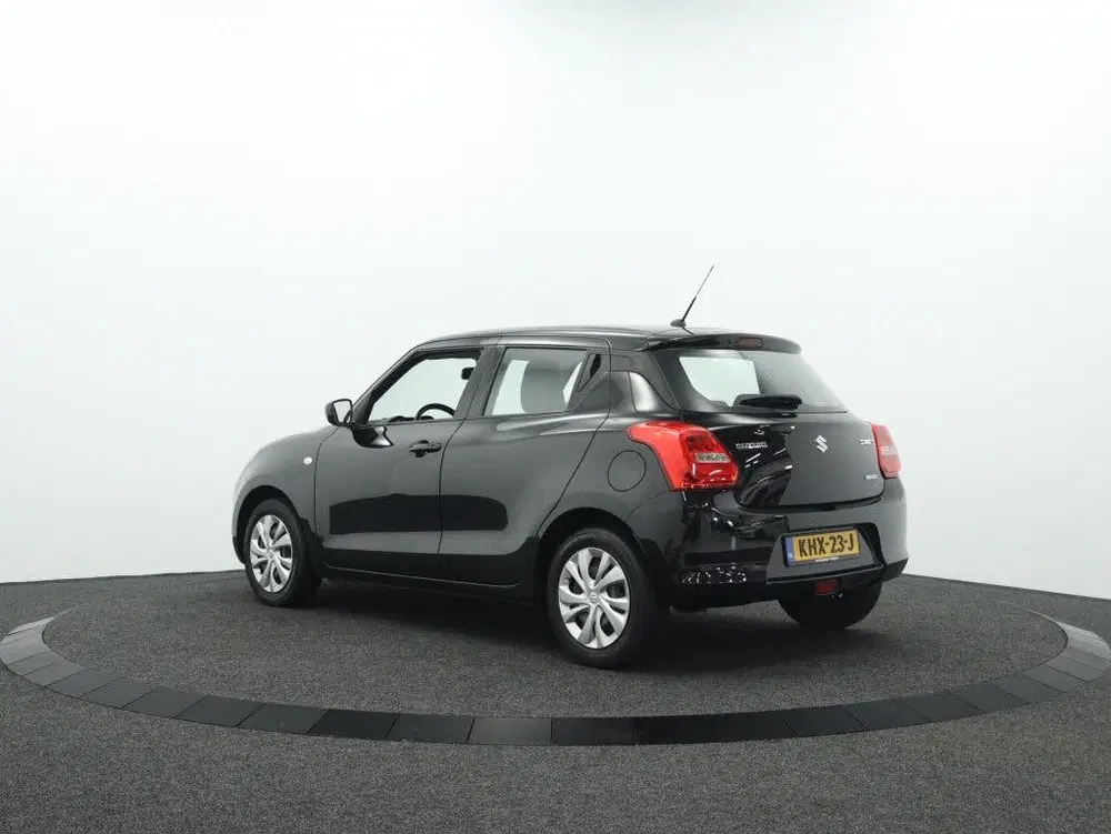 Suzuki Swift 1.2 1.2 Comfort Smart Hybrid uit 2021, foto 8
