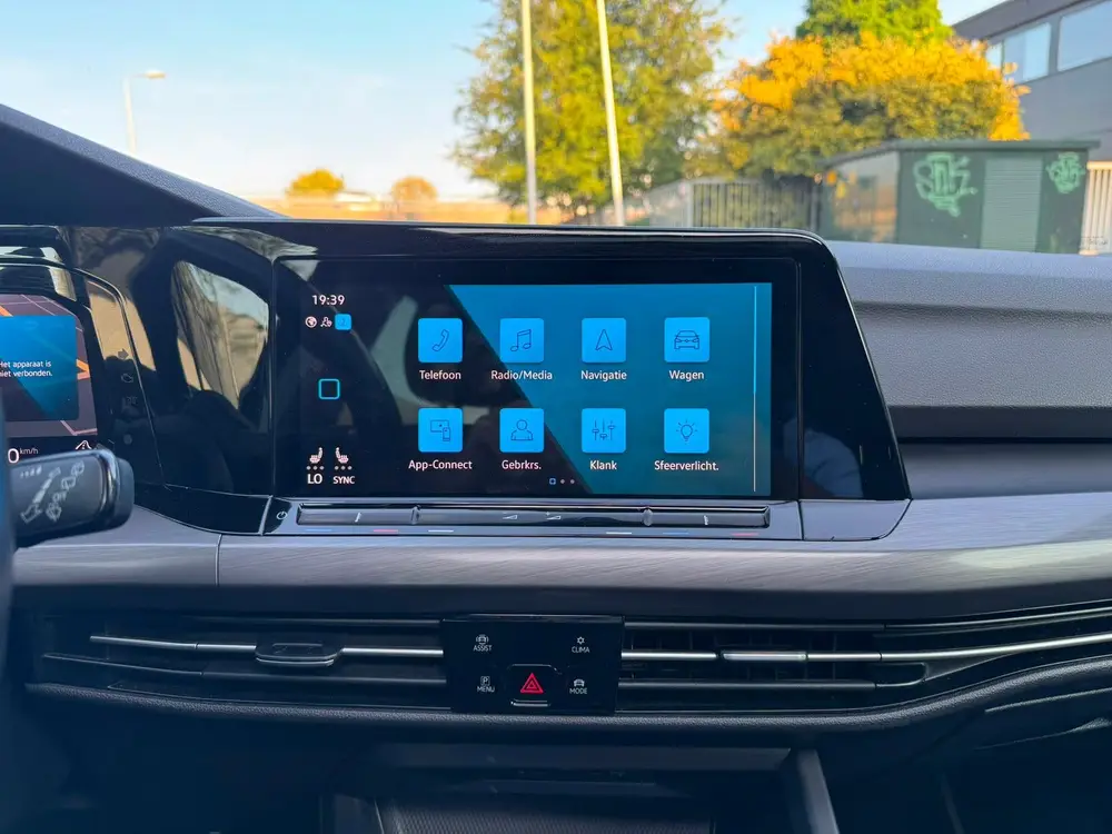 Volkswagen Golf 1.5 Etsi 150pk 7-DSG 2020 Zwart uit 2020, foto 14