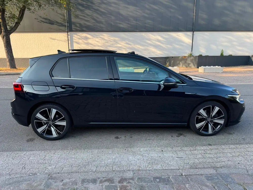 Volkswagen Golf 1.5 Etsi 150pk 7-DSG 2020 Zwart uit 2020, foto 5