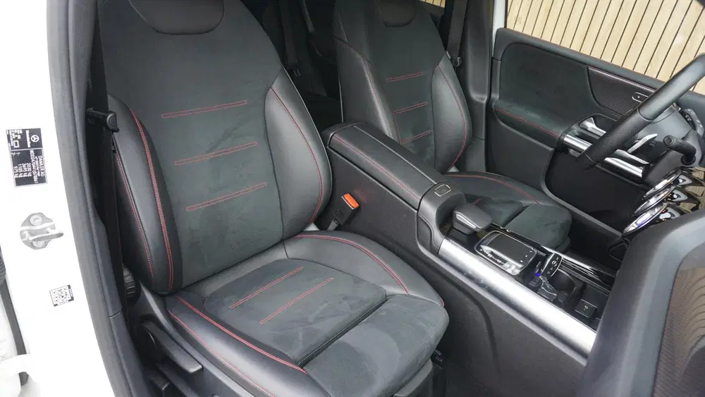 Mercedes-Benz B-Klasse 220 192pk AMG line *Night Pack* Burme uit 2021, foto 11