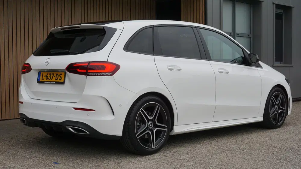 Mercedes-Benz B-Klasse 220 192pk AMG line *Night Pack* Burme uit 2021, foto 5