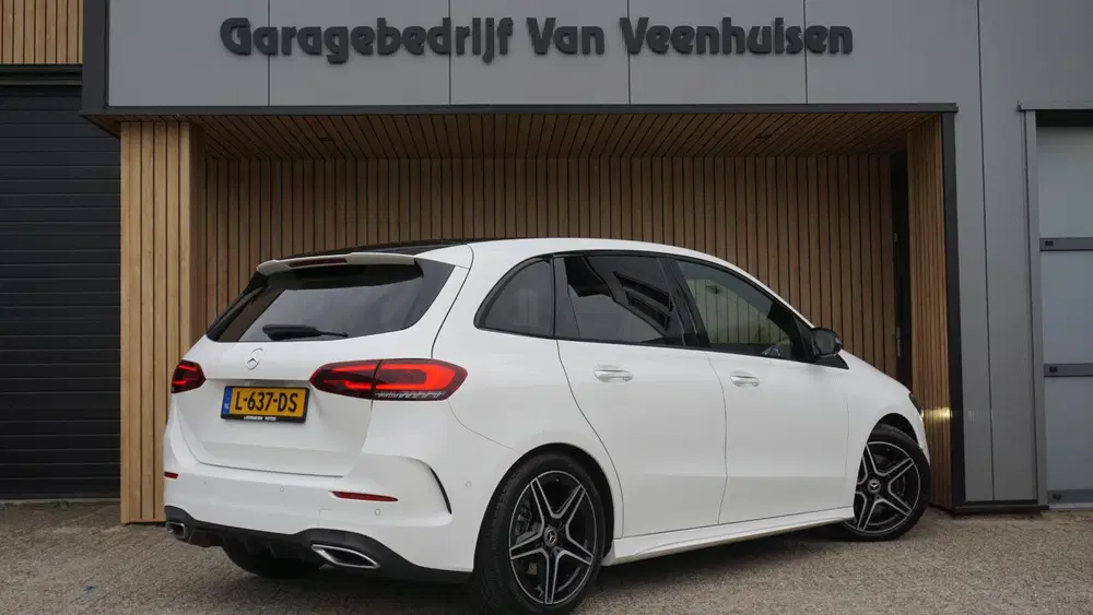 Mercedes-Benz B-Klasse 220 192pk AMG line *Night Pack* Burme uit 2021, foto 6