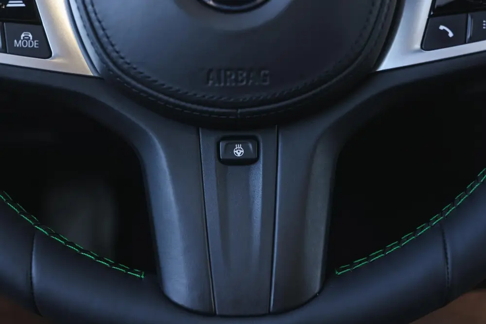 BMW B3 Touring Automaat / Trekhaak / Adaptief M onderstel uit 2023, foto 18