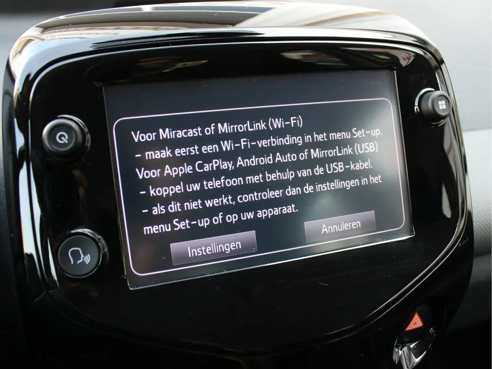 Peugeot 108 1.0 e-VTi Allure Automaat uit 2019, foto 13
