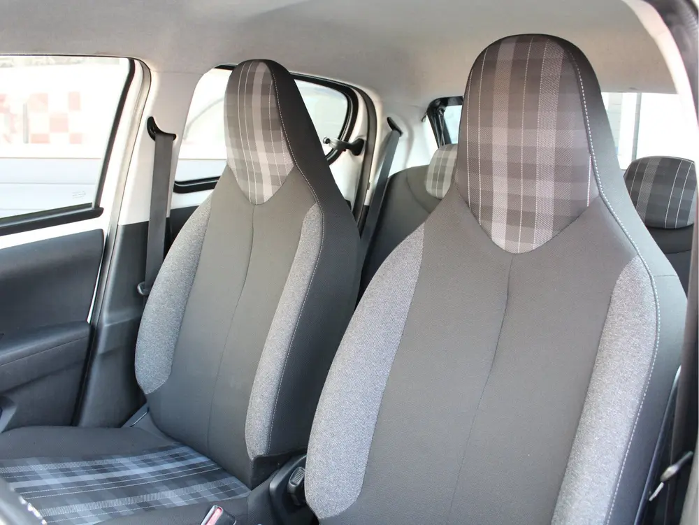 Peugeot 108 1.0 e-VTi Allure Automaat uit 2019, foto 16