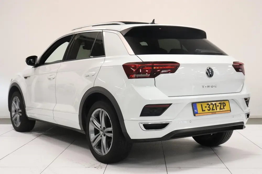 Volkswagen T-Roc 1.5 TSI 3x R-line | Pano | Camera | Navigat uit 2021, foto 6