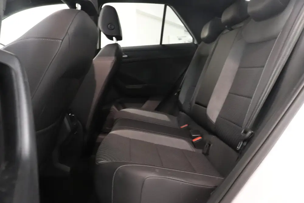 Volkswagen T-Roc 1.5 TSI 3x R-line | Pano | Camera | Navigat uit 2021, foto 8
