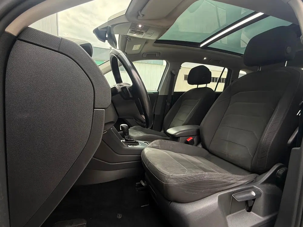 Volkswagen Tiguan Allspace 2.0 TDI R-Line 7p. PANO 360 Xenon uit 2020, foto 20