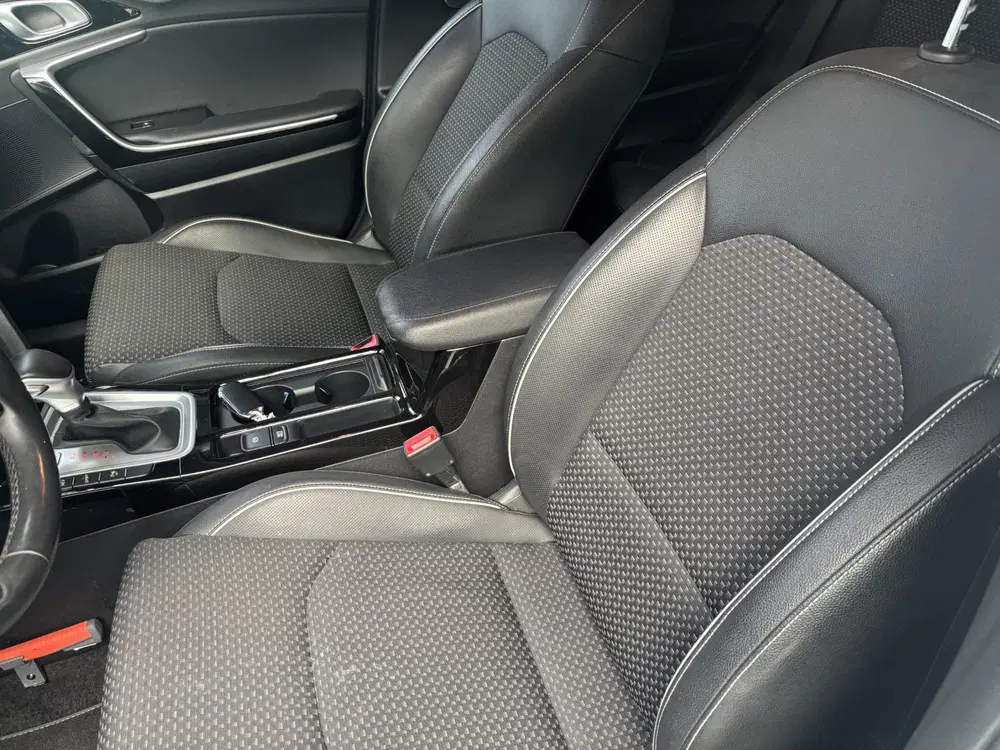 Kia XCeed 1.6 GDi PHEV DynamicPlusLine uit 2020, foto 6