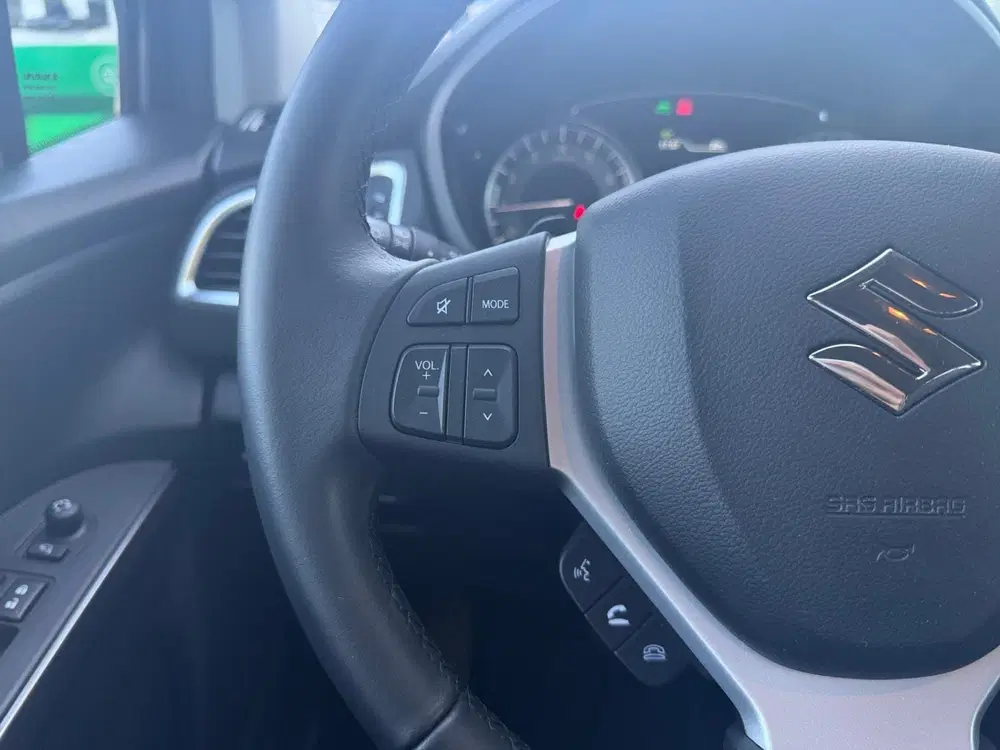 Suzuki S-Cross 1.5 Hybrid Style uit 2024, foto 14